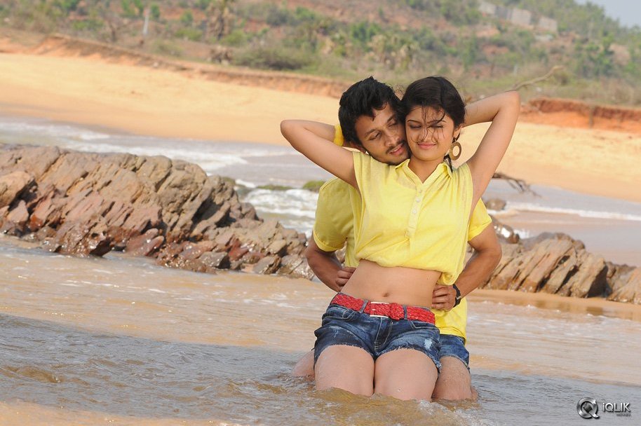 Ninne-Korukunta-Movie-Stills